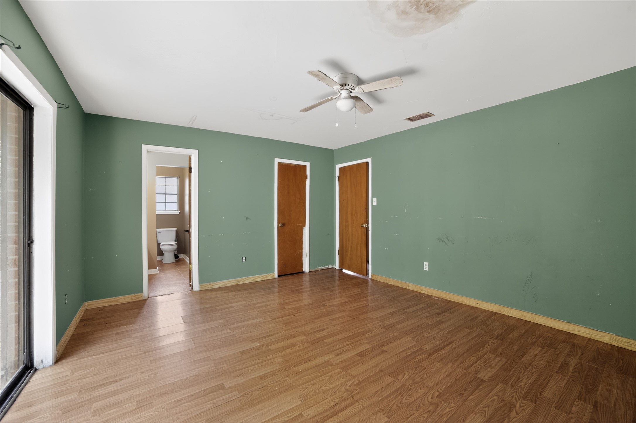 206 Clover Lane Palestine TX 75803