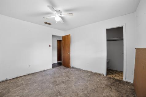 206 Clover Lane Palestine TX 75803