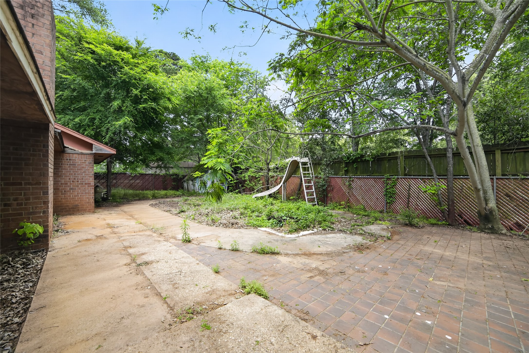 206 Clover Lane Palestine TX 75803