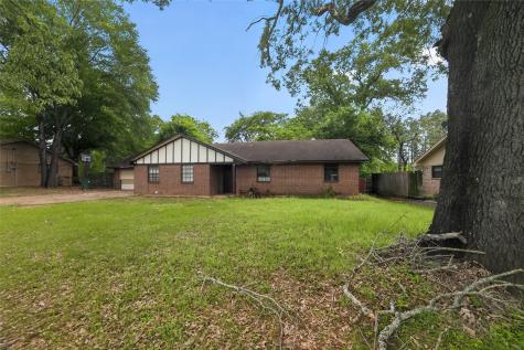206 Clover Lane Palestine TX 75803
