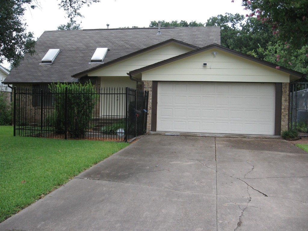 1110 Crisp Drive Irving TX 75061