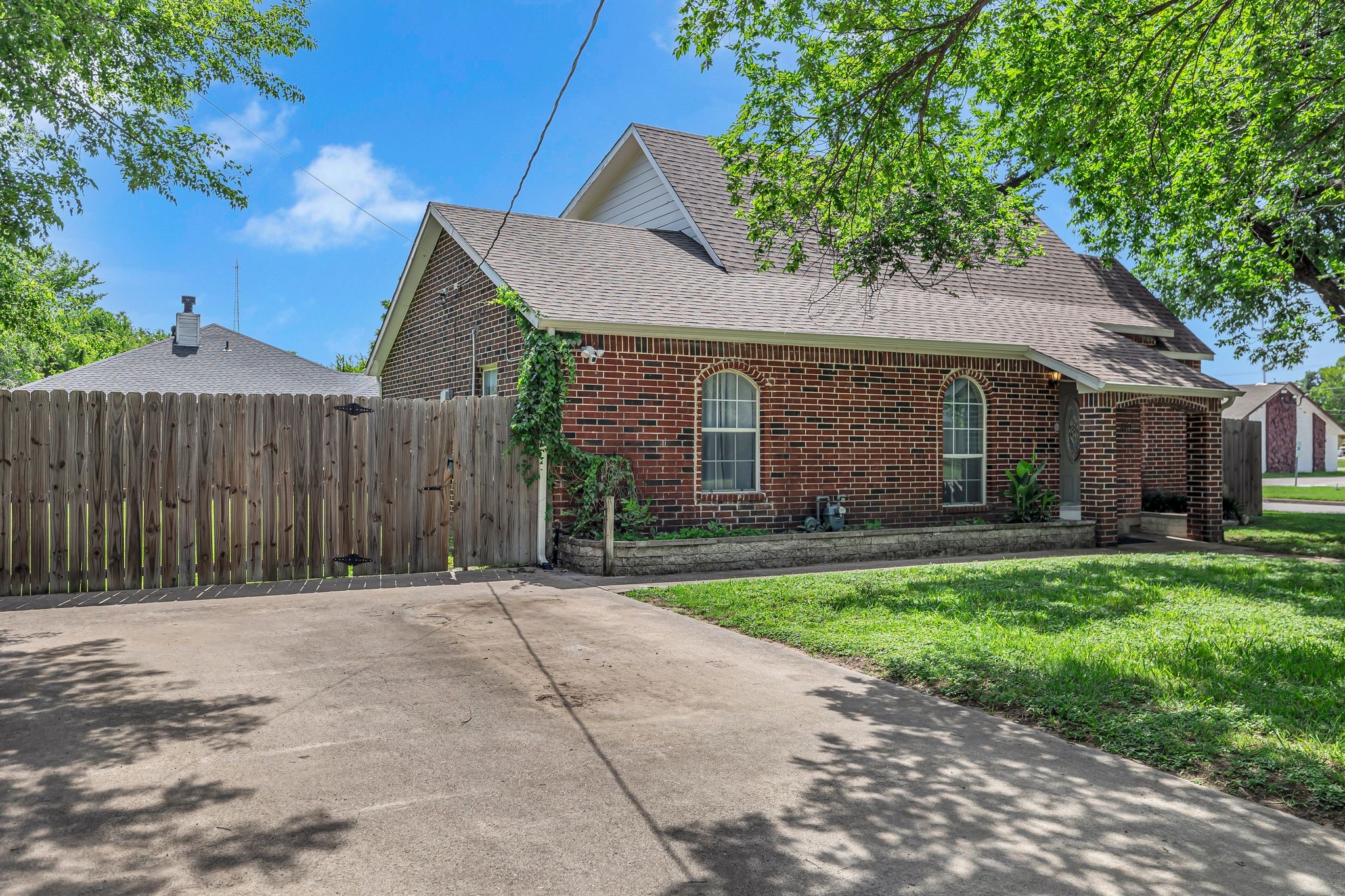 401 Magnolia Street Arlington TX 76012