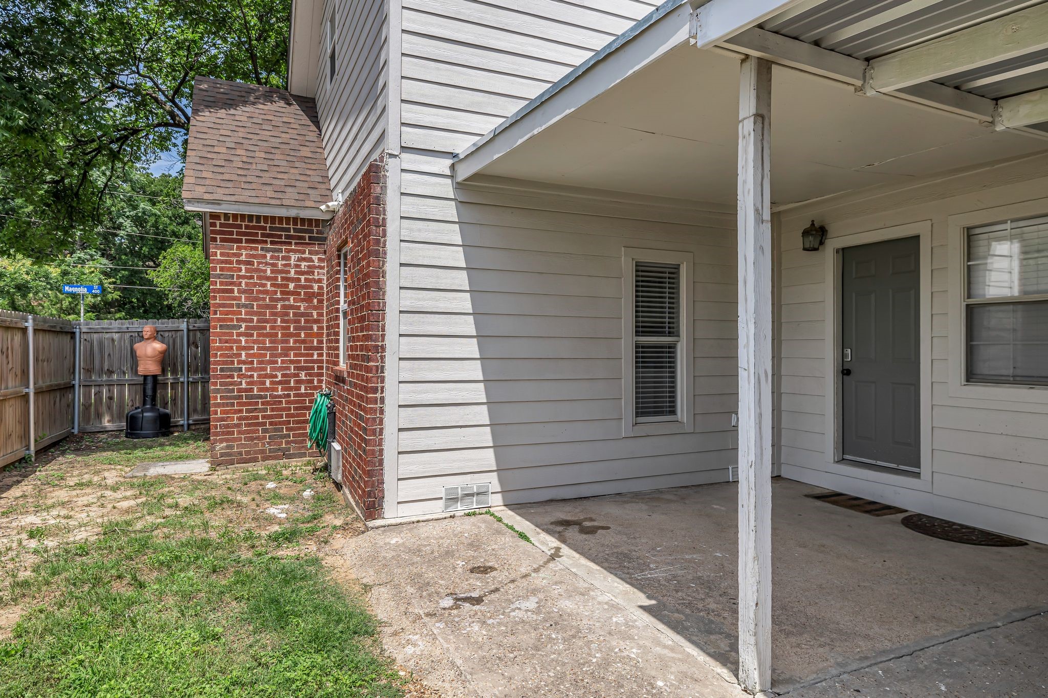 401 Magnolia Street Arlington TX 76012
