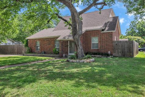 401 Magnolia Street Arlington TX 76012