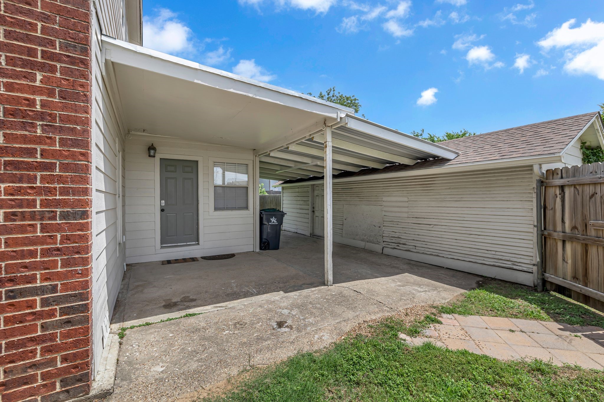 401 Magnolia Street Arlington TX 76012