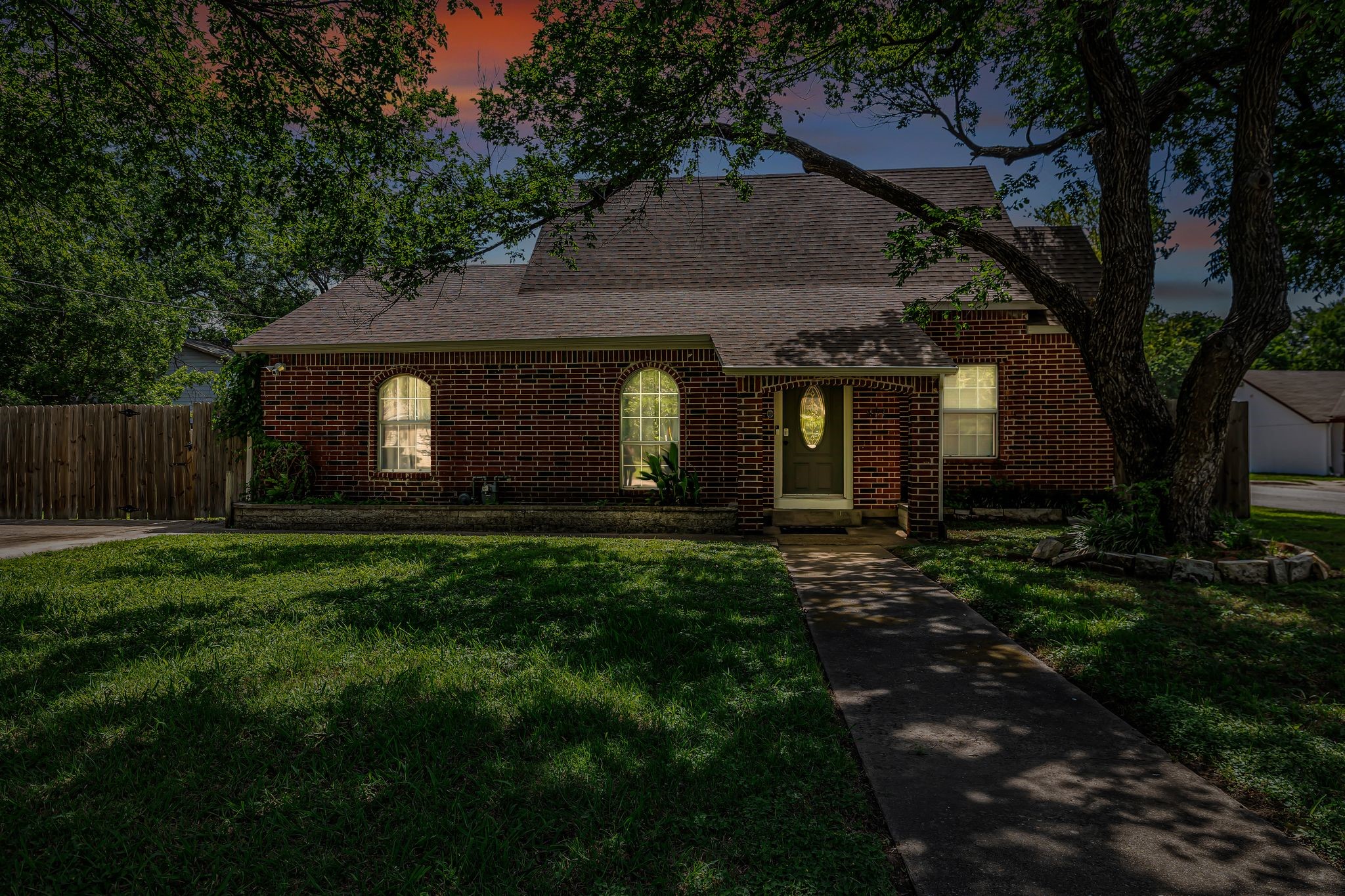 401 Magnolia Street Arlington TX 76012