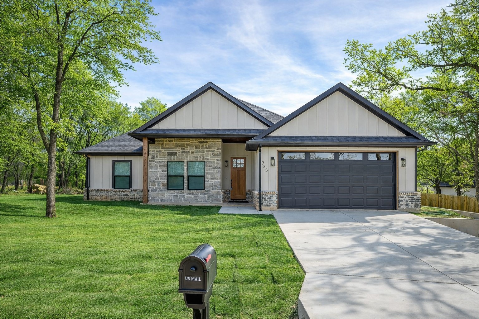 725 Haynie Drive Runaway Bay TX 76426
