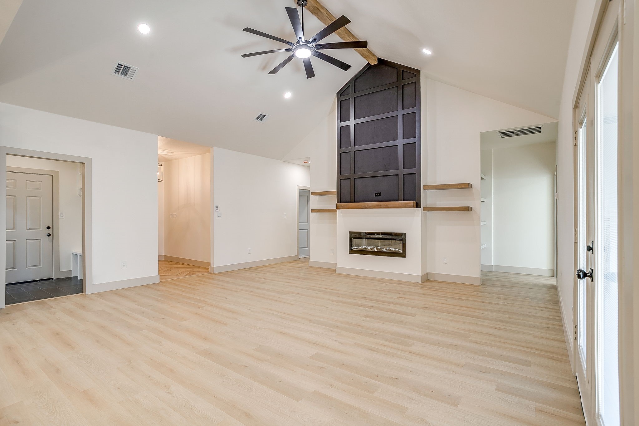725 Haynie Drive Runaway Bay TX 76426
