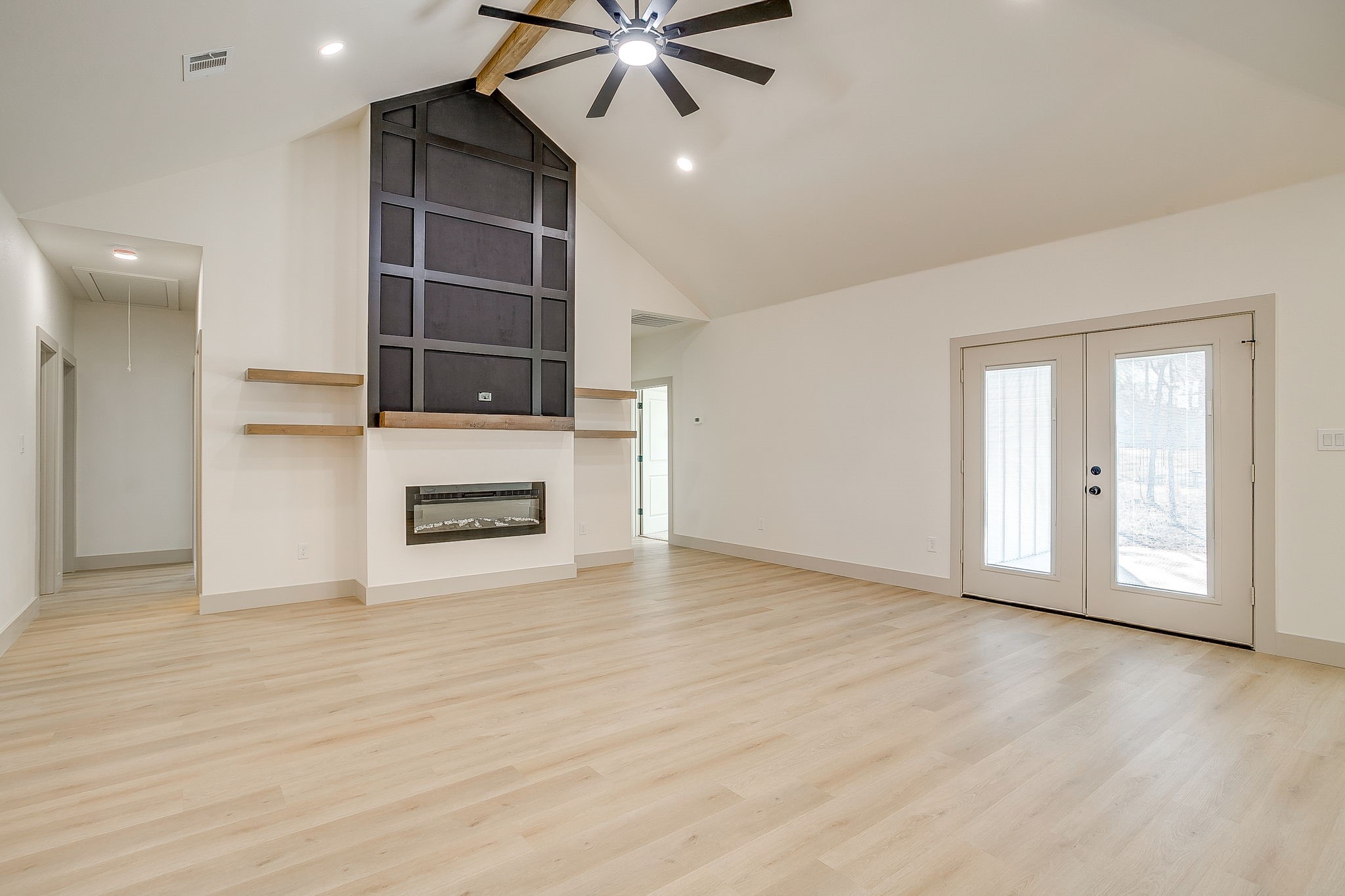 725 Haynie Drive Runaway Bay TX 76426