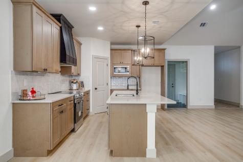725 Haynie Drive Runaway Bay TX 76426