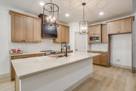 725 Haynie Drive Runaway Bay TX 76426