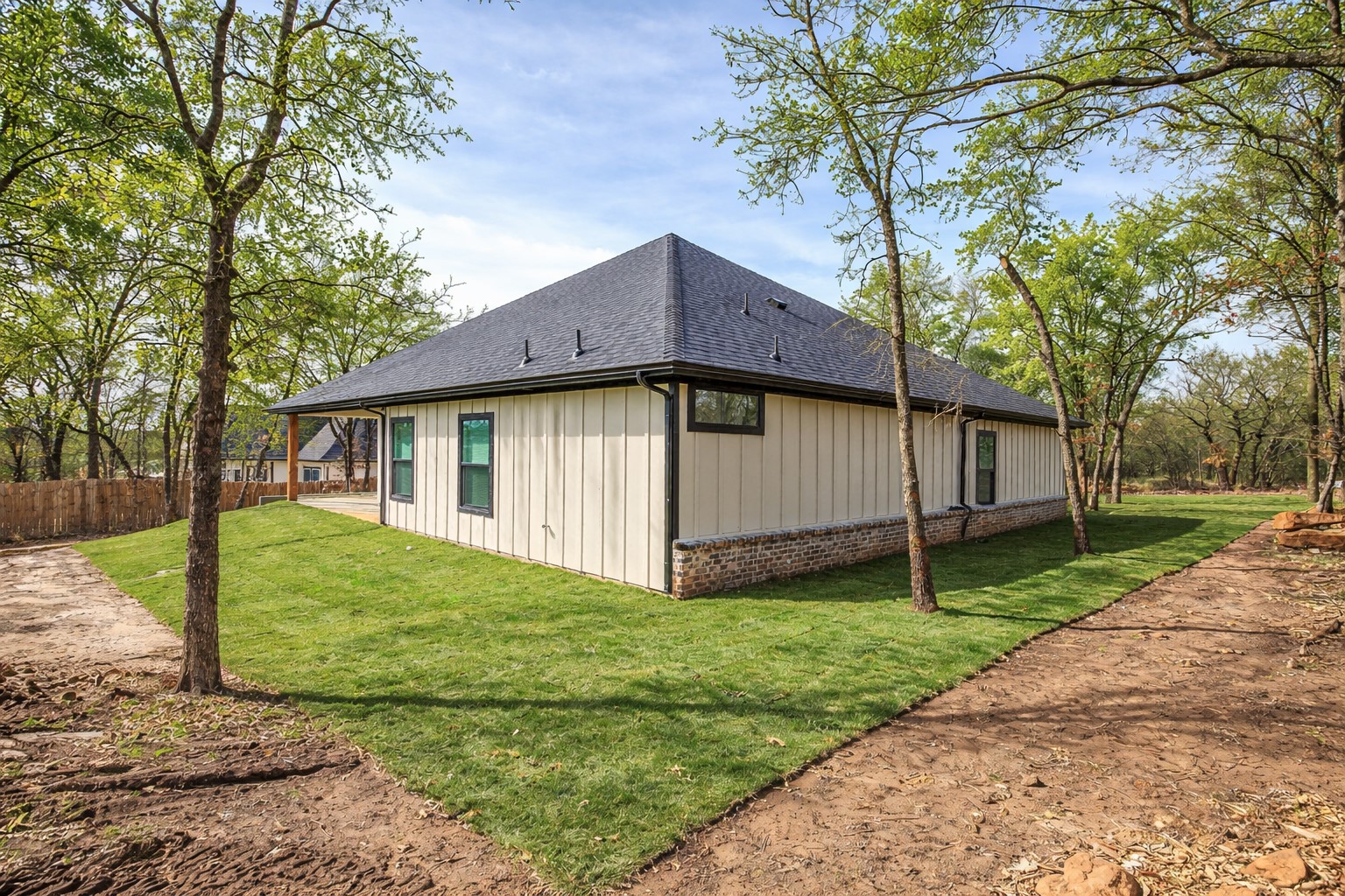 725 Haynie Drive Runaway Bay TX 76426