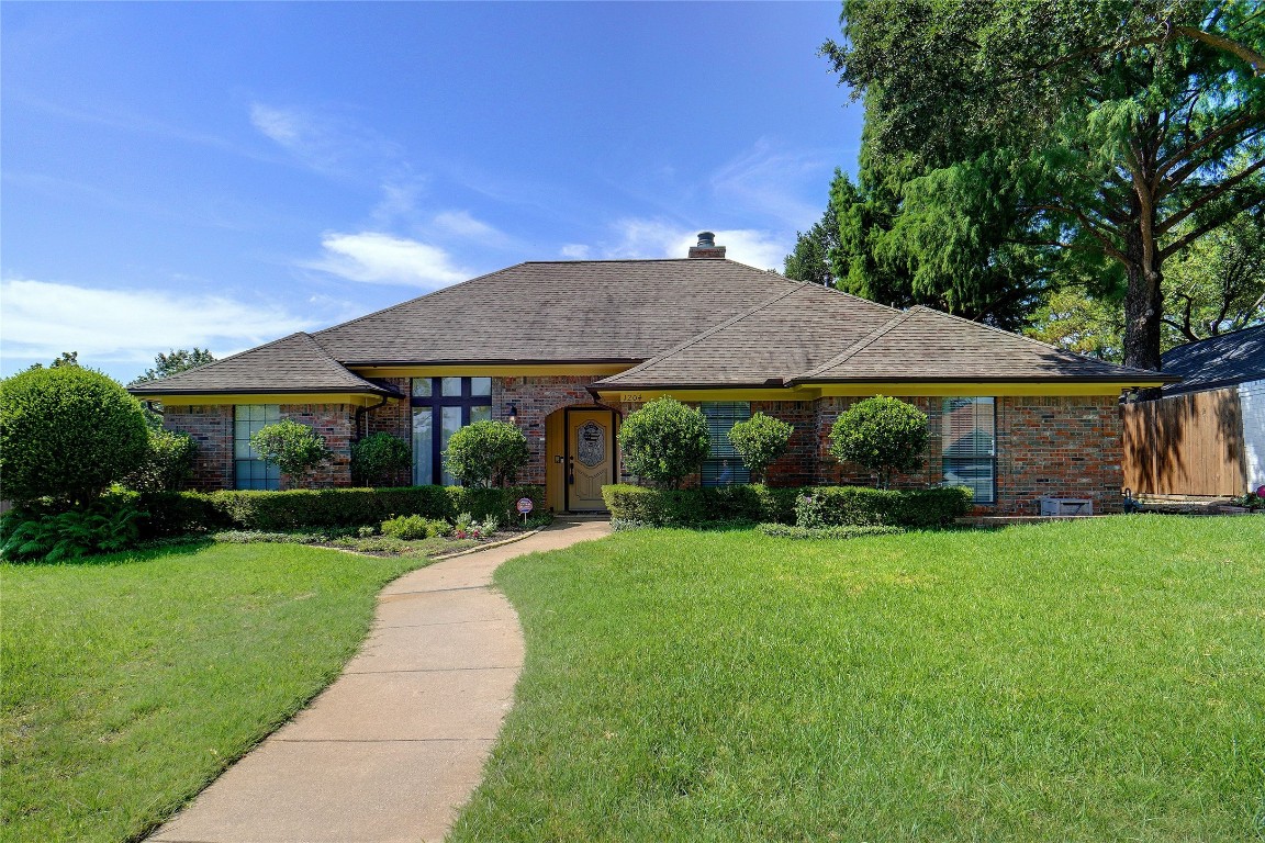 1204 Wedglea Drive Bedford TX 76021