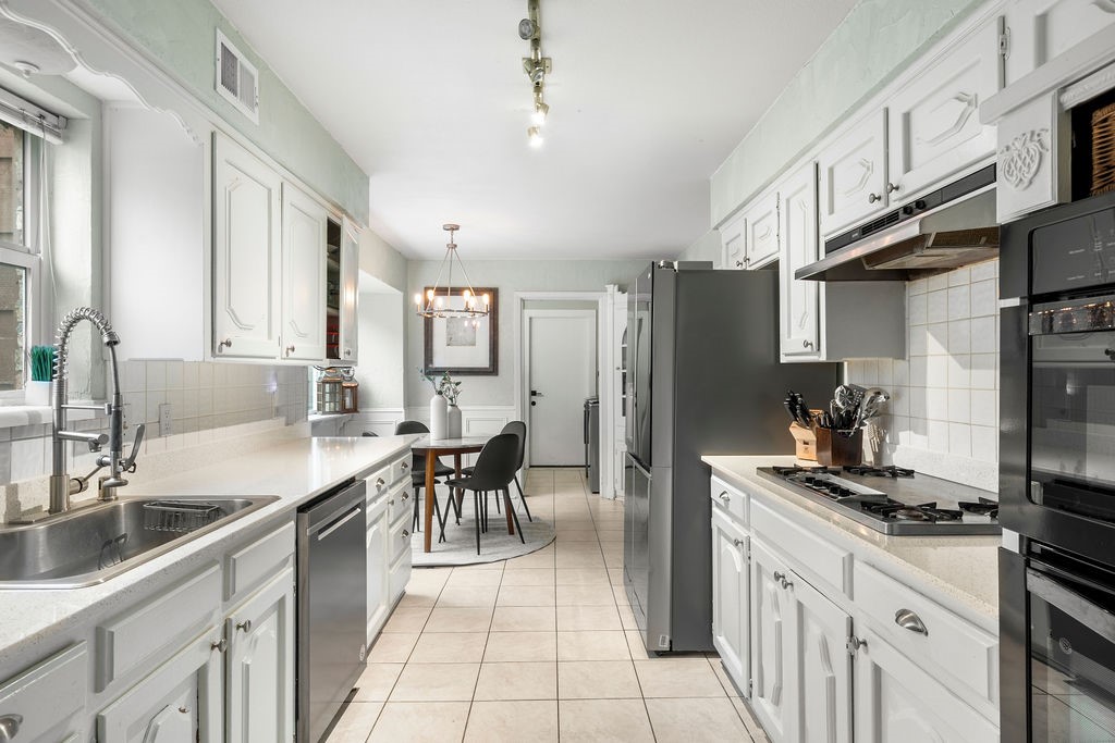 10973 Yorksprings Place Dallas TX 75218