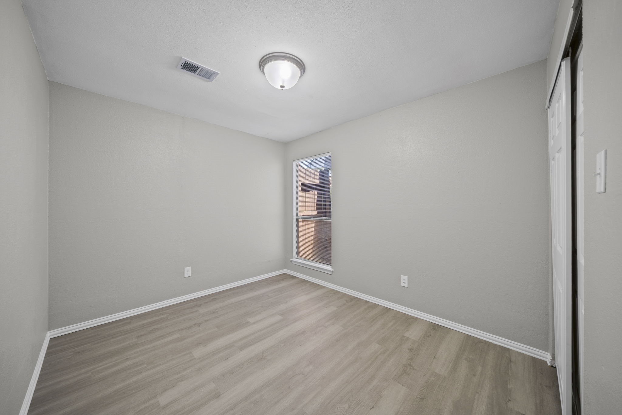 542 Oxbow Street Mesquite TX 75149