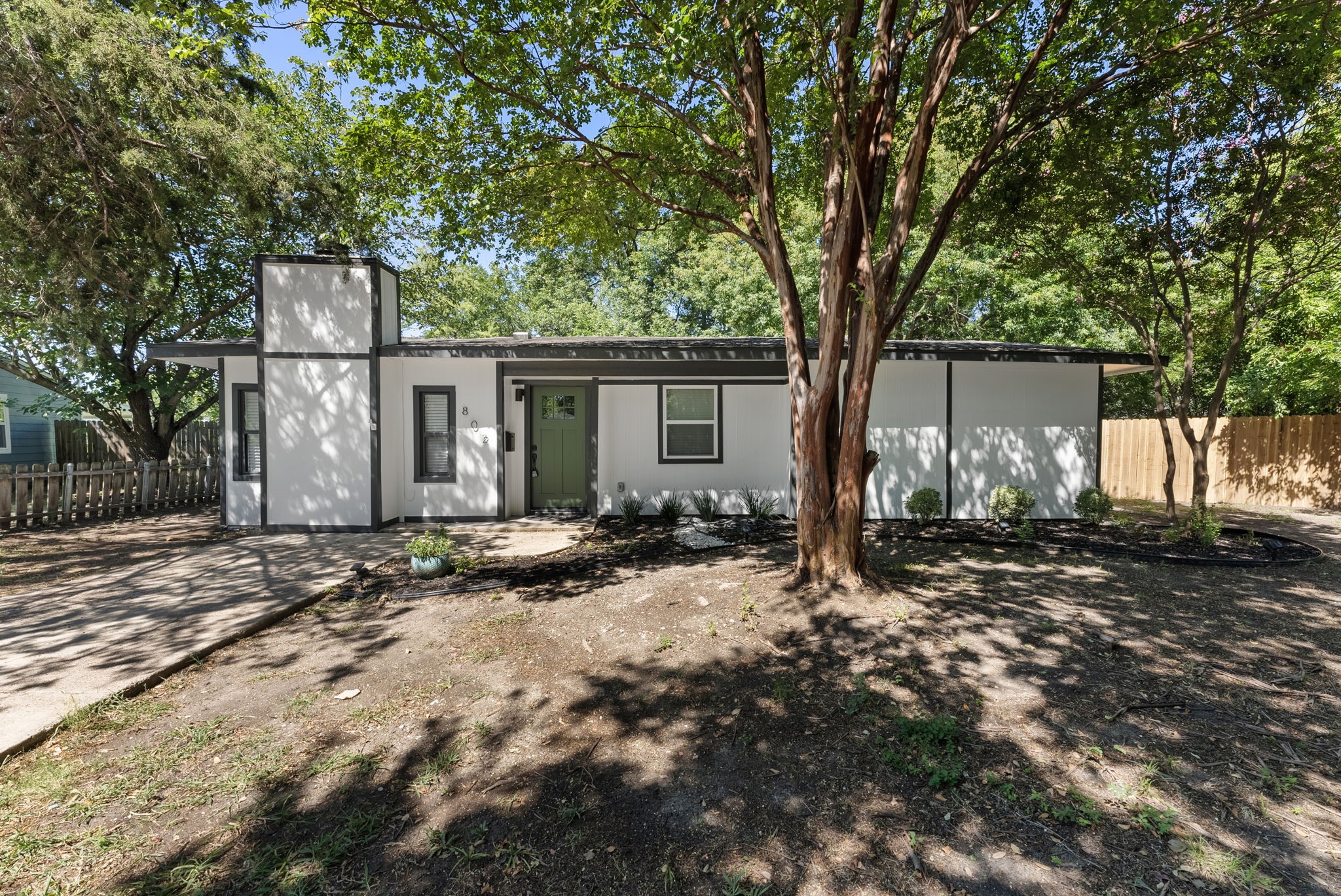 802 Highland Drive Grand Prairie TX 75051