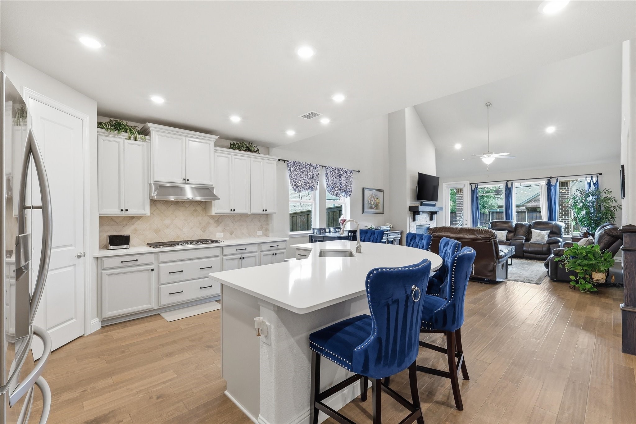 3740 Manchester The Colony TX 75056