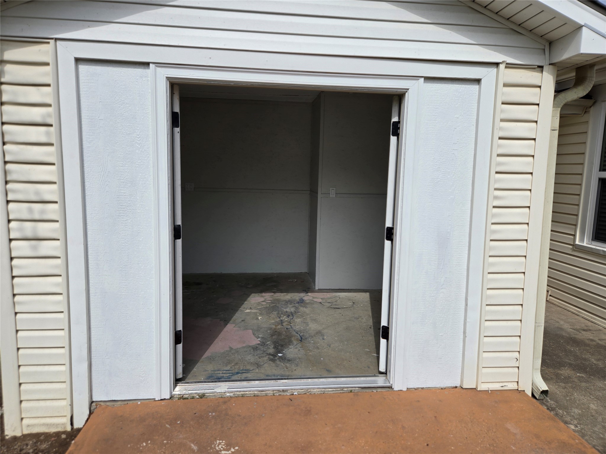 404 S Pecan Street Bells TX 75414