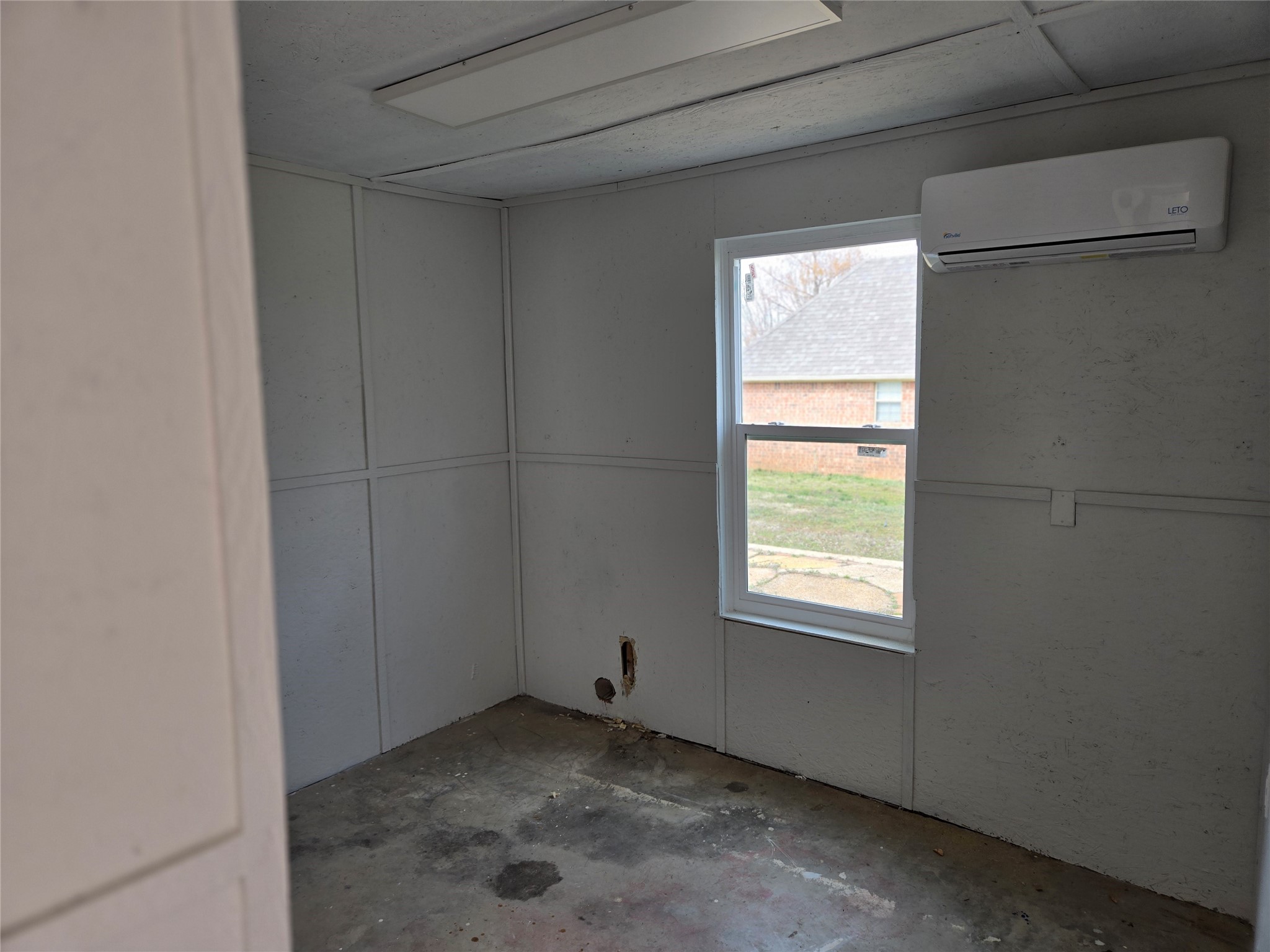 404 S Pecan Street Bells TX 75414