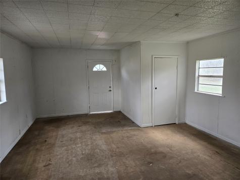 404 S Pecan Street Bells TX 75414