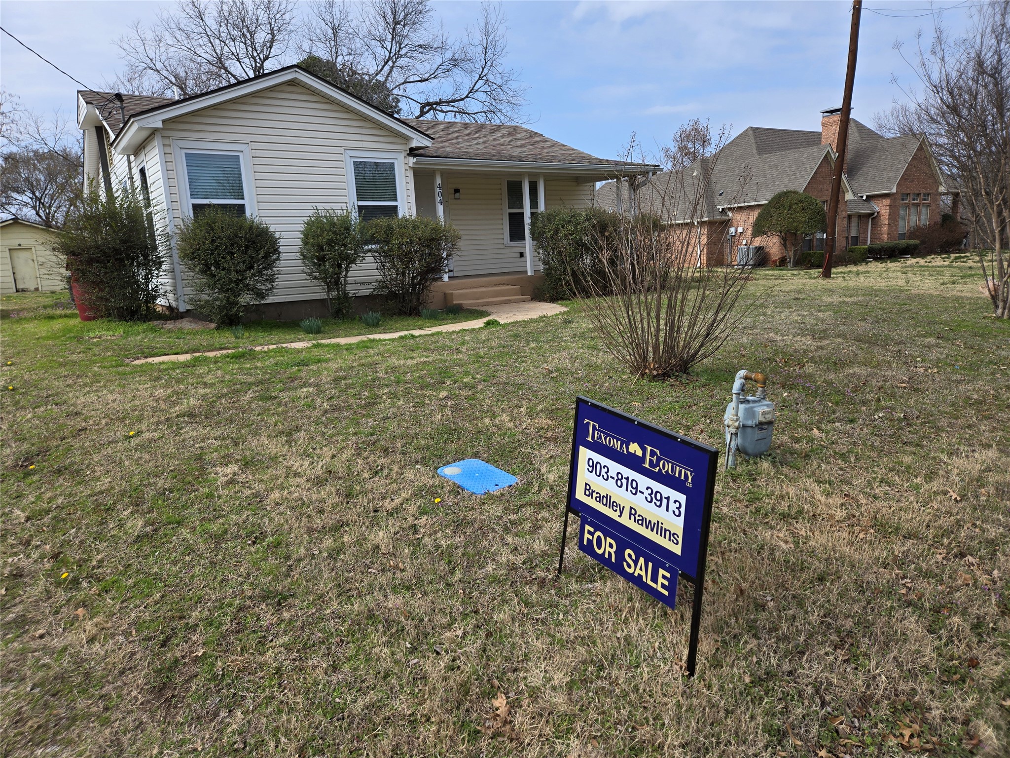 404 S Pecan Street Bells TX 75414