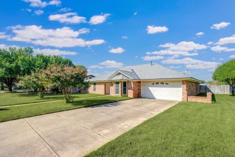 600 W Louella Drive Hurst TX 76054