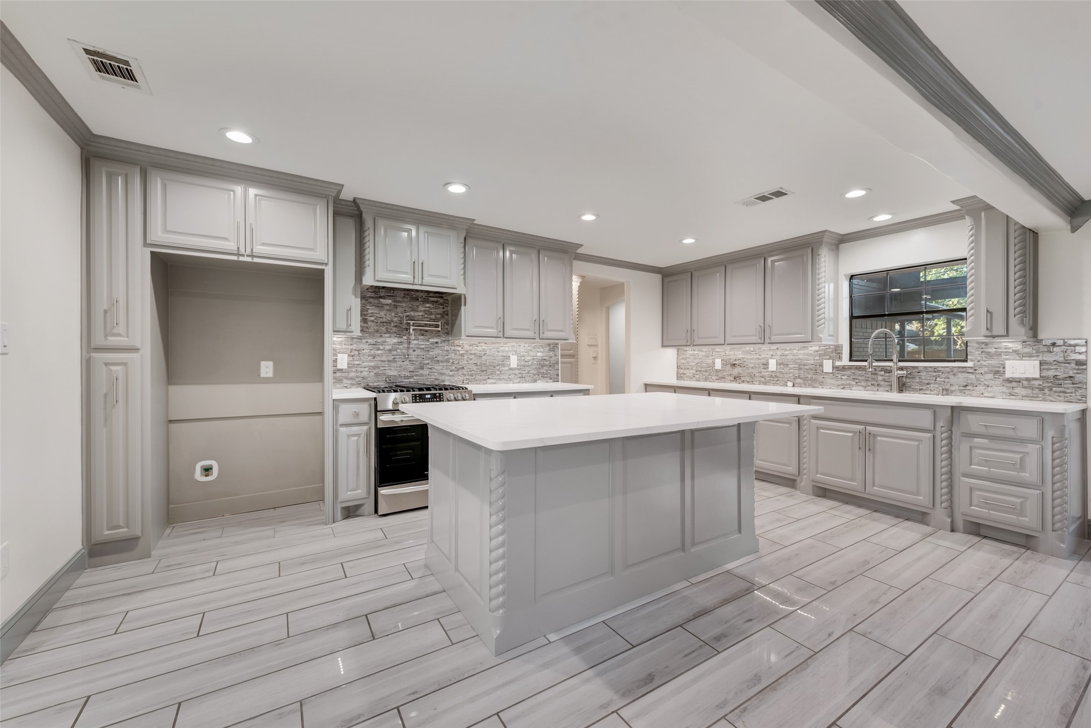 3025 Truxillo Street Dallas TX 75228