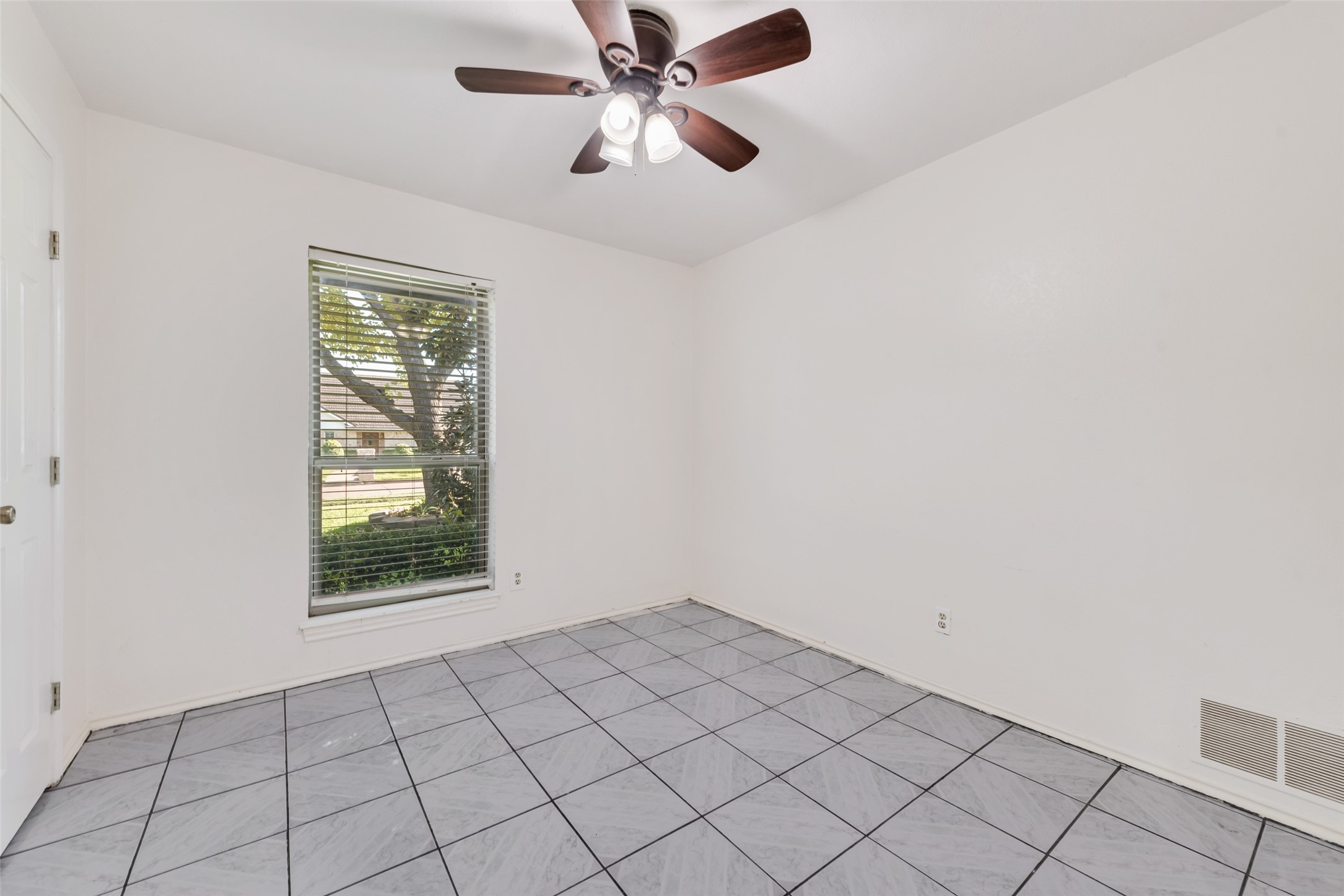 3025 Truxillo Street Dallas TX 75228