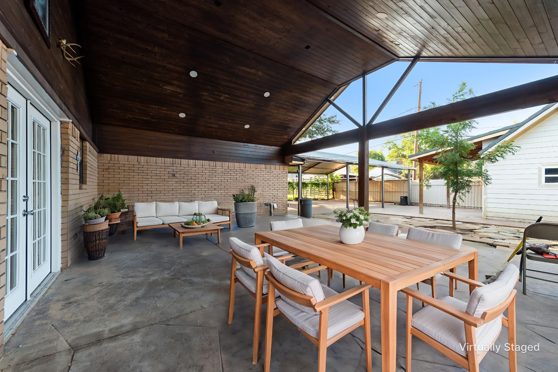 3025 Truxillo Street Dallas TX 75228