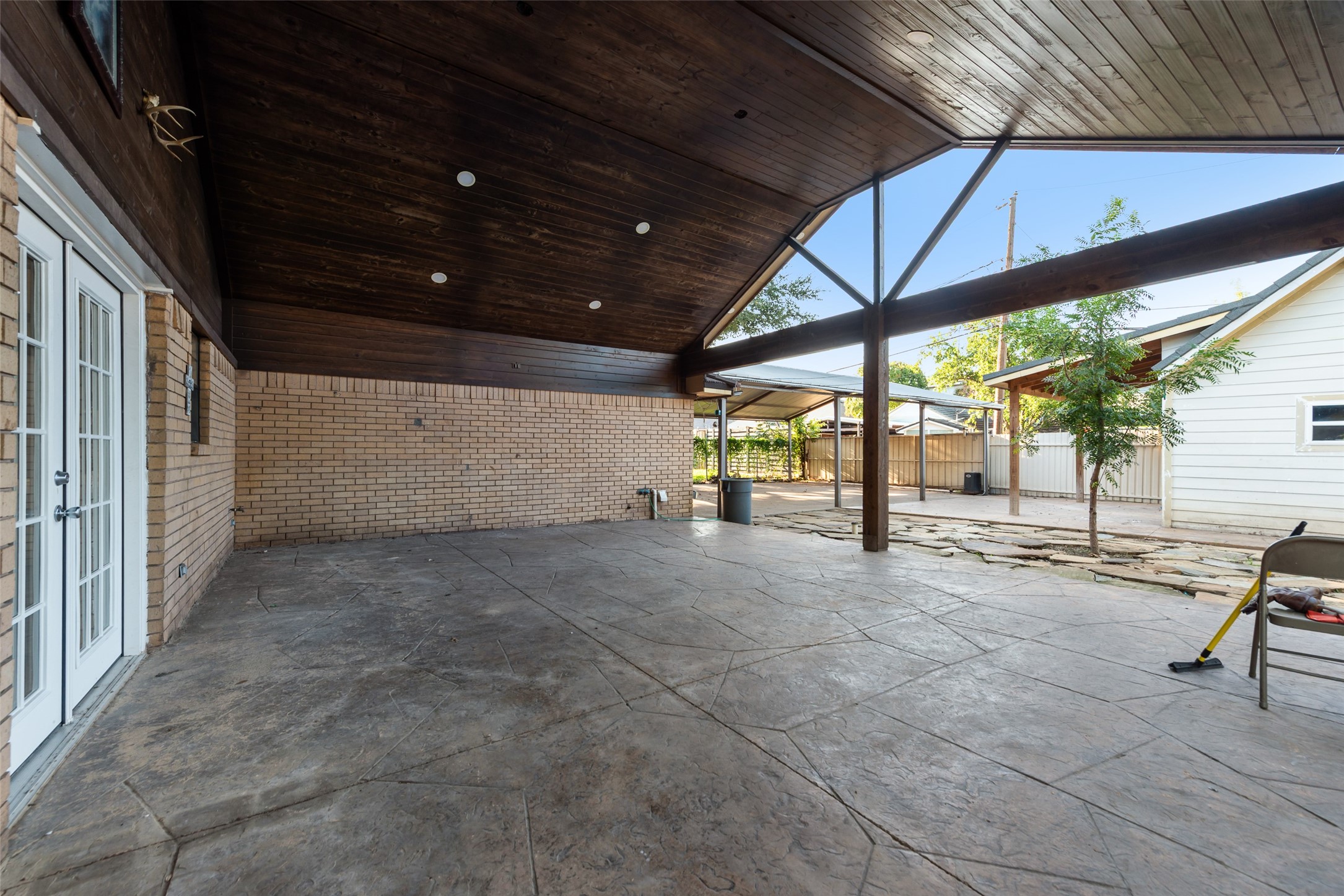 3025 Truxillo Street Dallas TX 75228