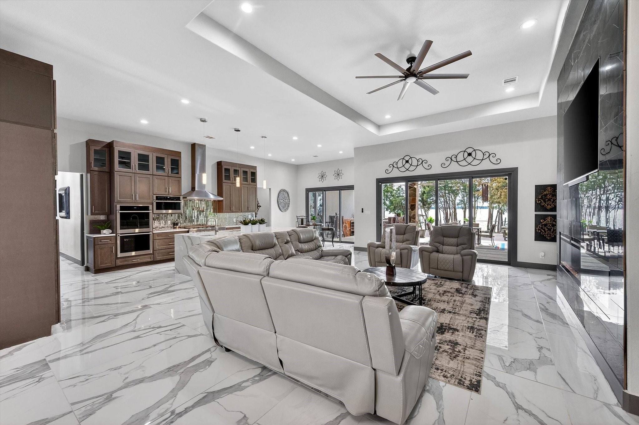 1130 The Shores Drive Corsicana TX 75109