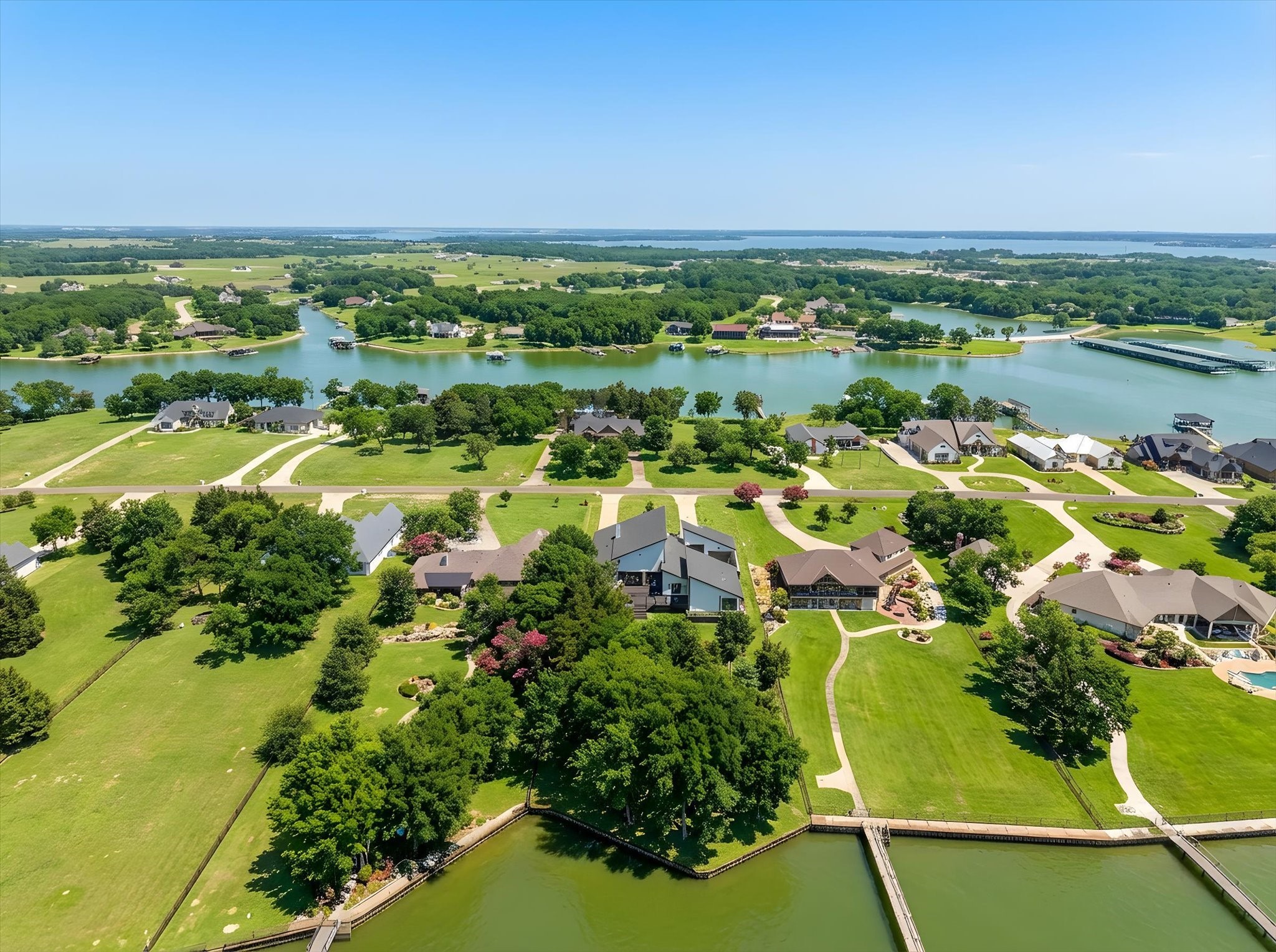 1130 The Shores Drive Corsicana TX 75109