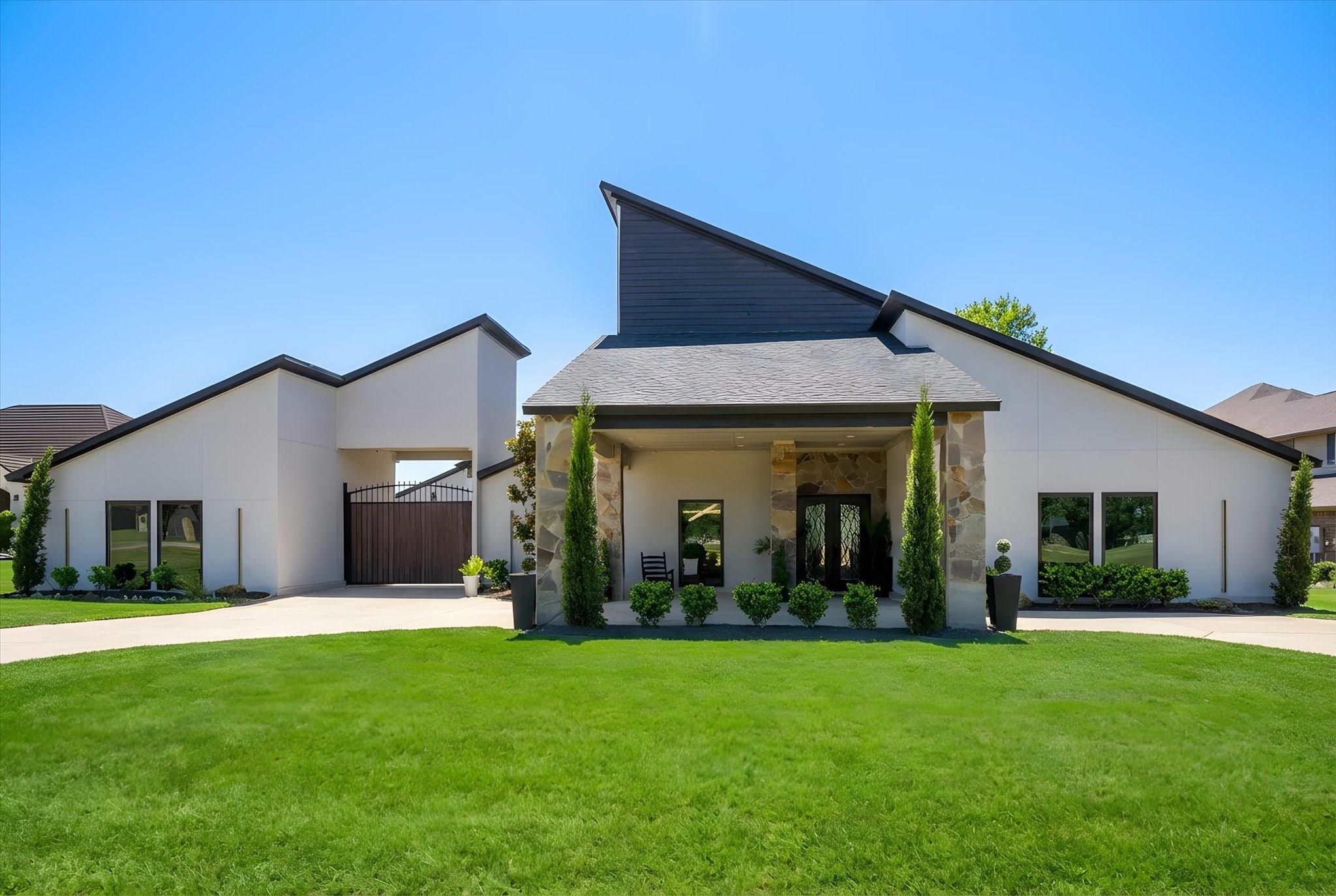 1130 The Shores Drive Corsicana TX 75109