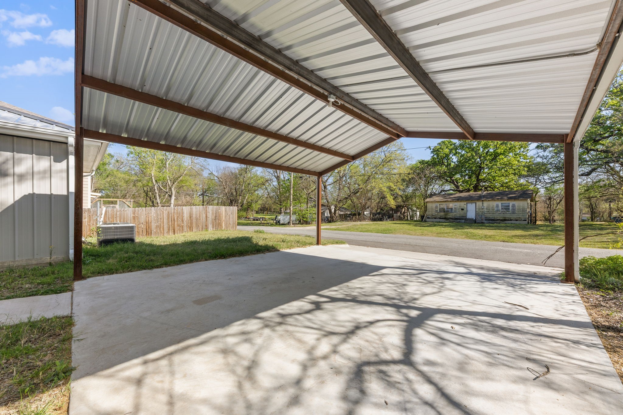 805 S 4th Street Bonham TX 75418
