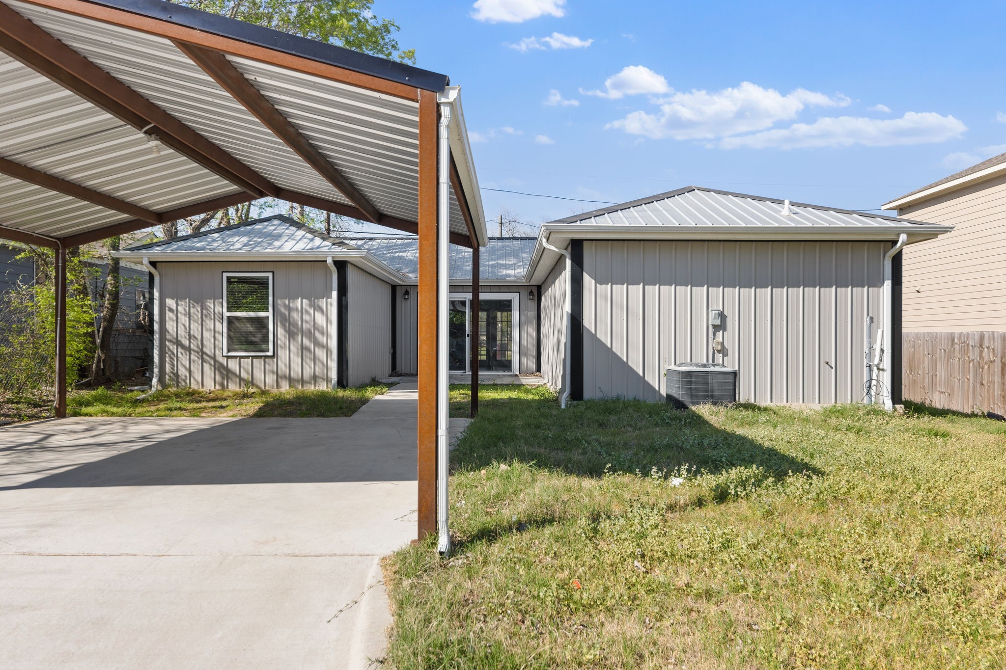 805 S 4th Street Bonham TX 75418