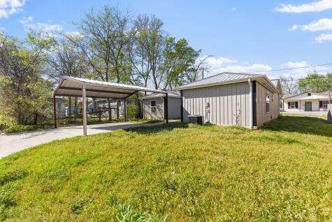 805 S 4th Street Bonham TX 75418