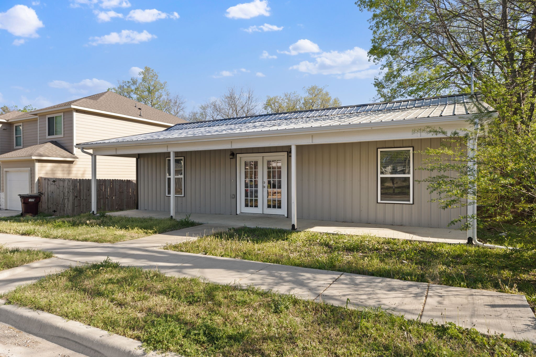 805 S 4th Street Bonham TX 75418