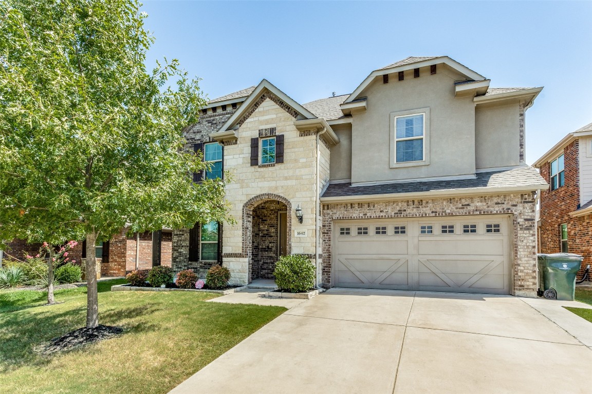 1642 Lost Pines Lane Garland TX 75040