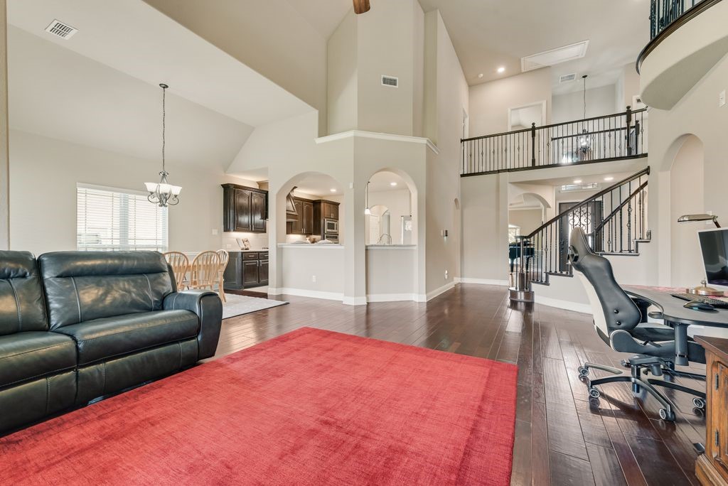 4817 Ellsworth Street Mansfield TX 76063