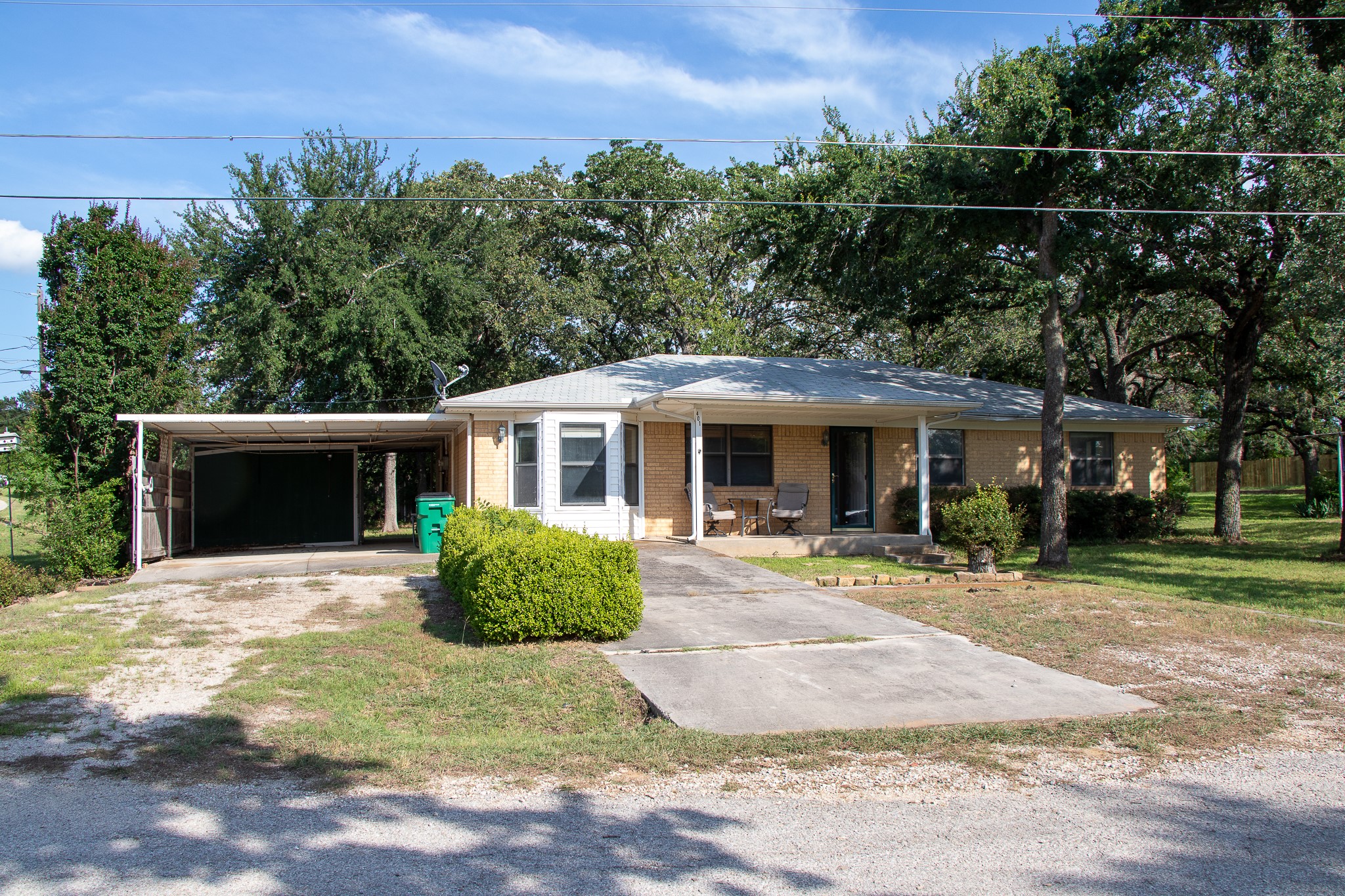 401 Koppes Court Runaway Bay TX 76426