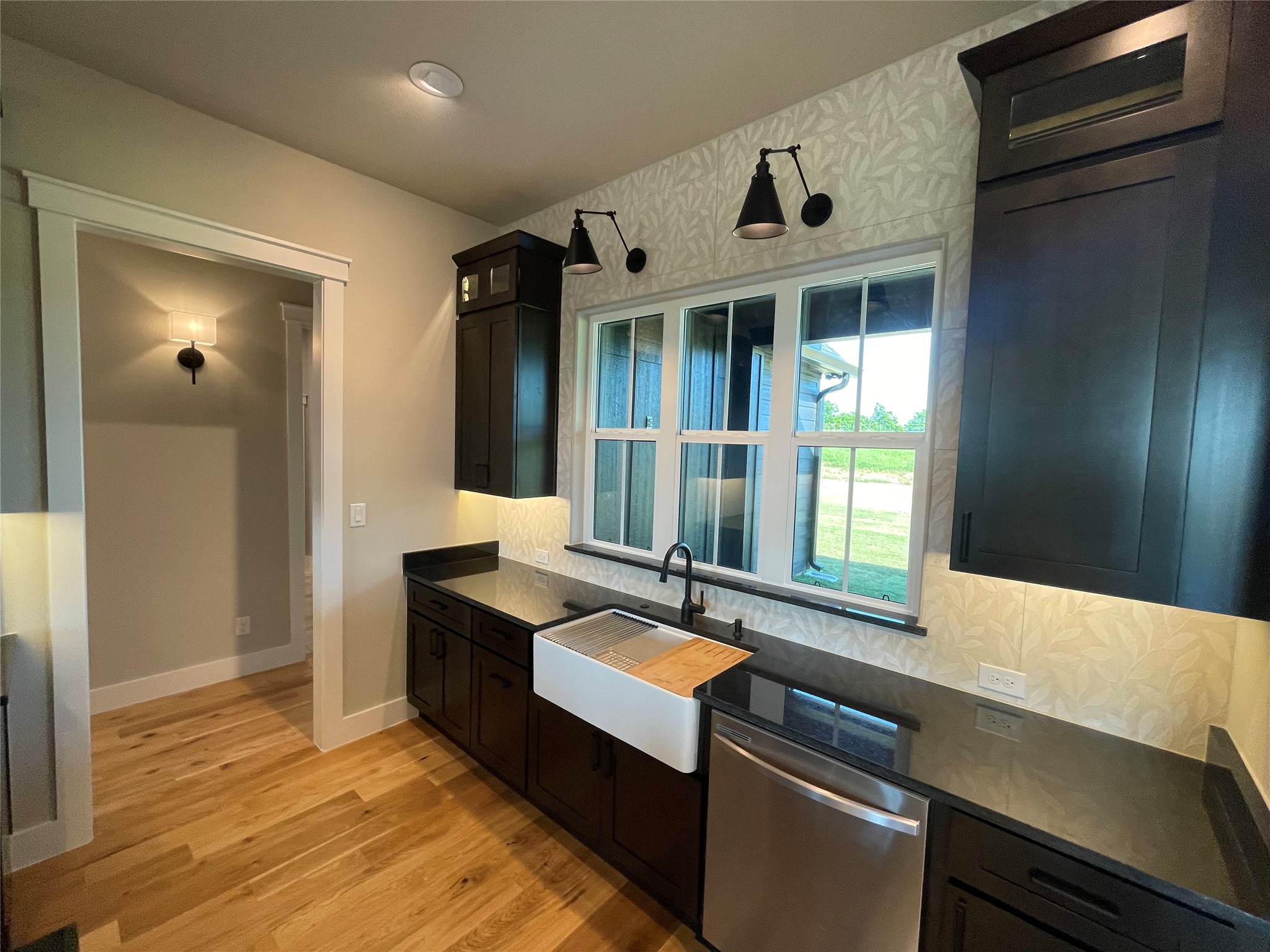 4 Dixie Estates Way Whitesboro TX 76273