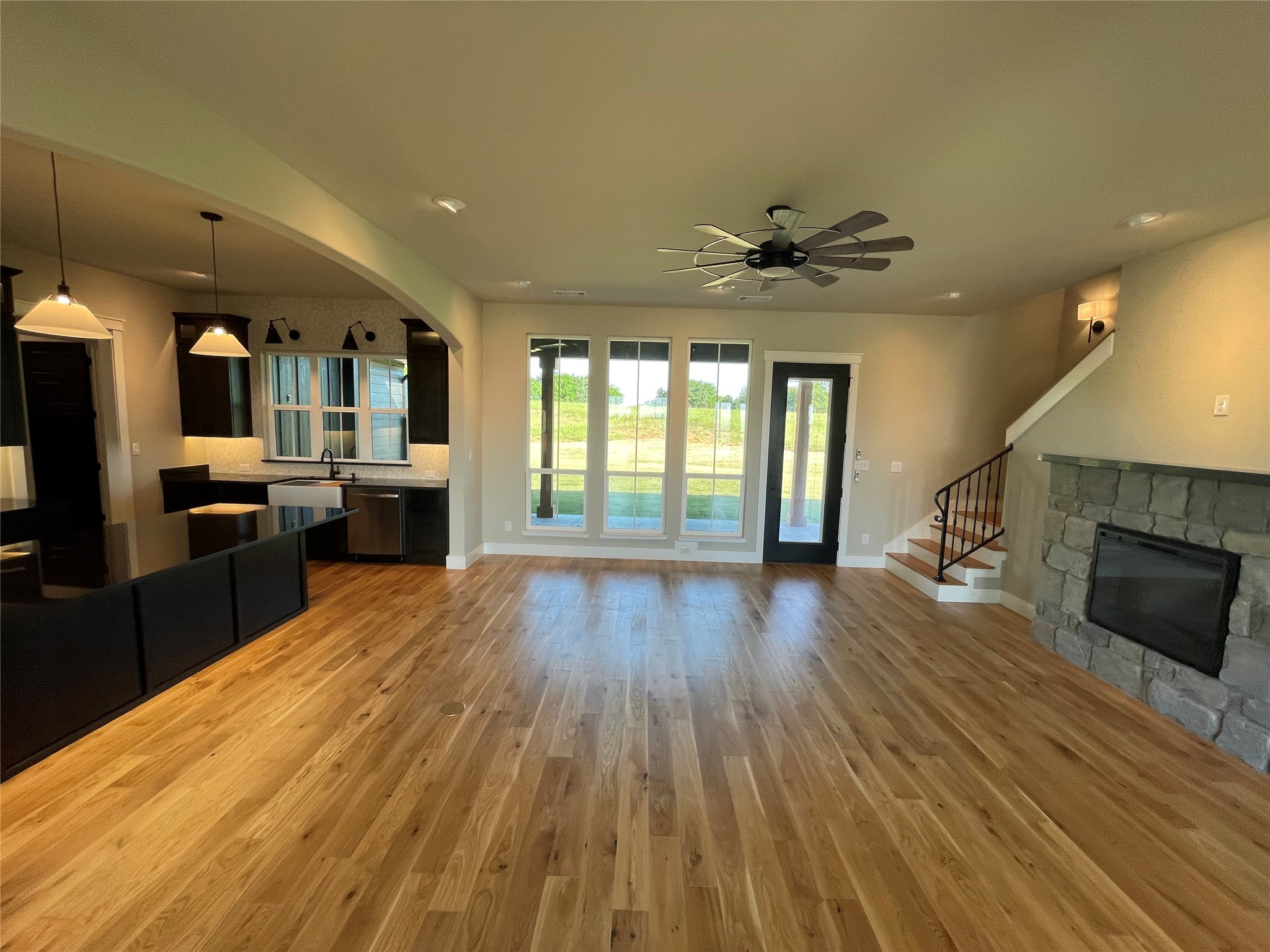 4 Dixie Estates Way Whitesboro TX 76273
