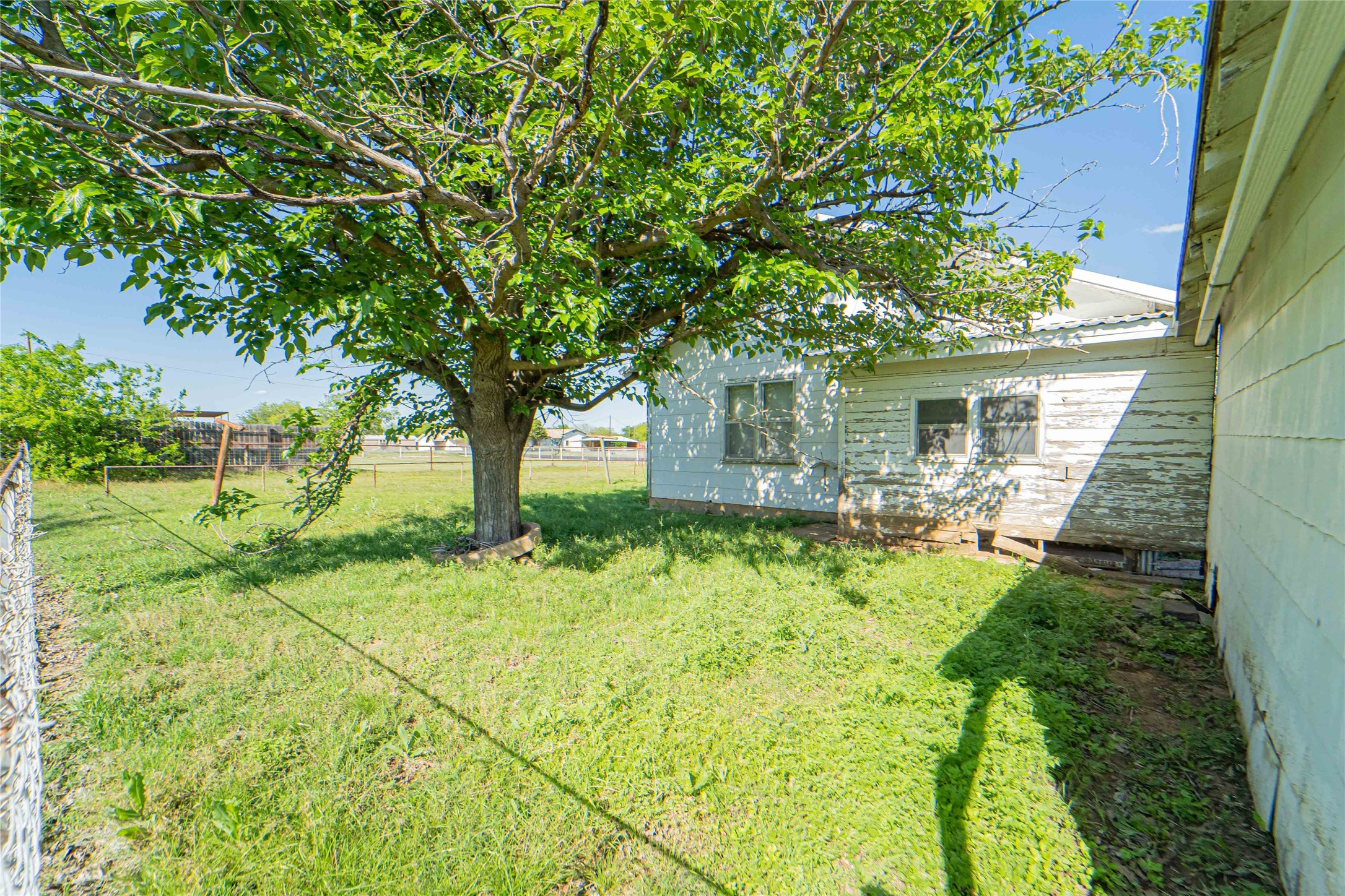 701 N Shelton Street Breckenridge TX 76424