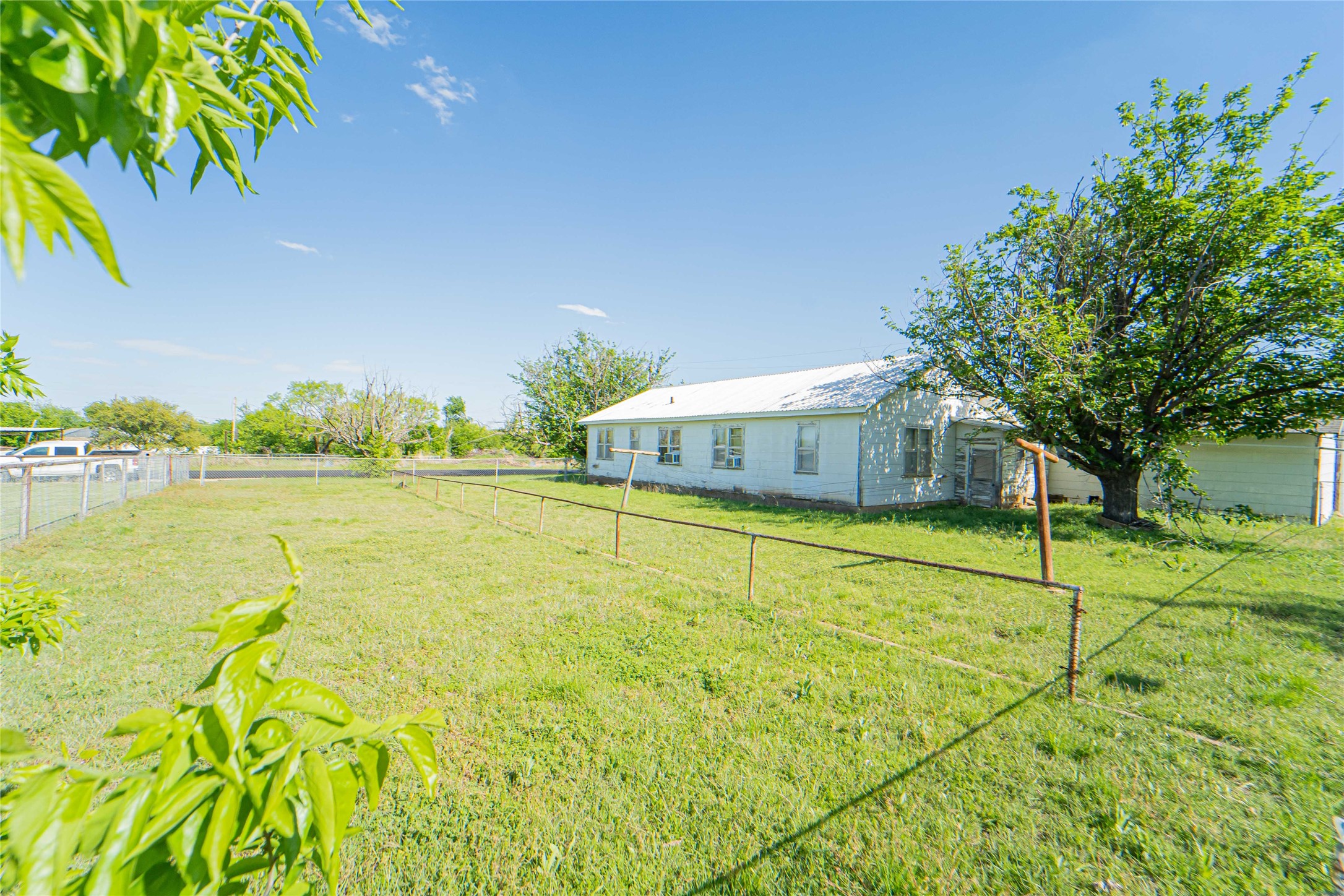 701 N Shelton Street Breckenridge TX 76424