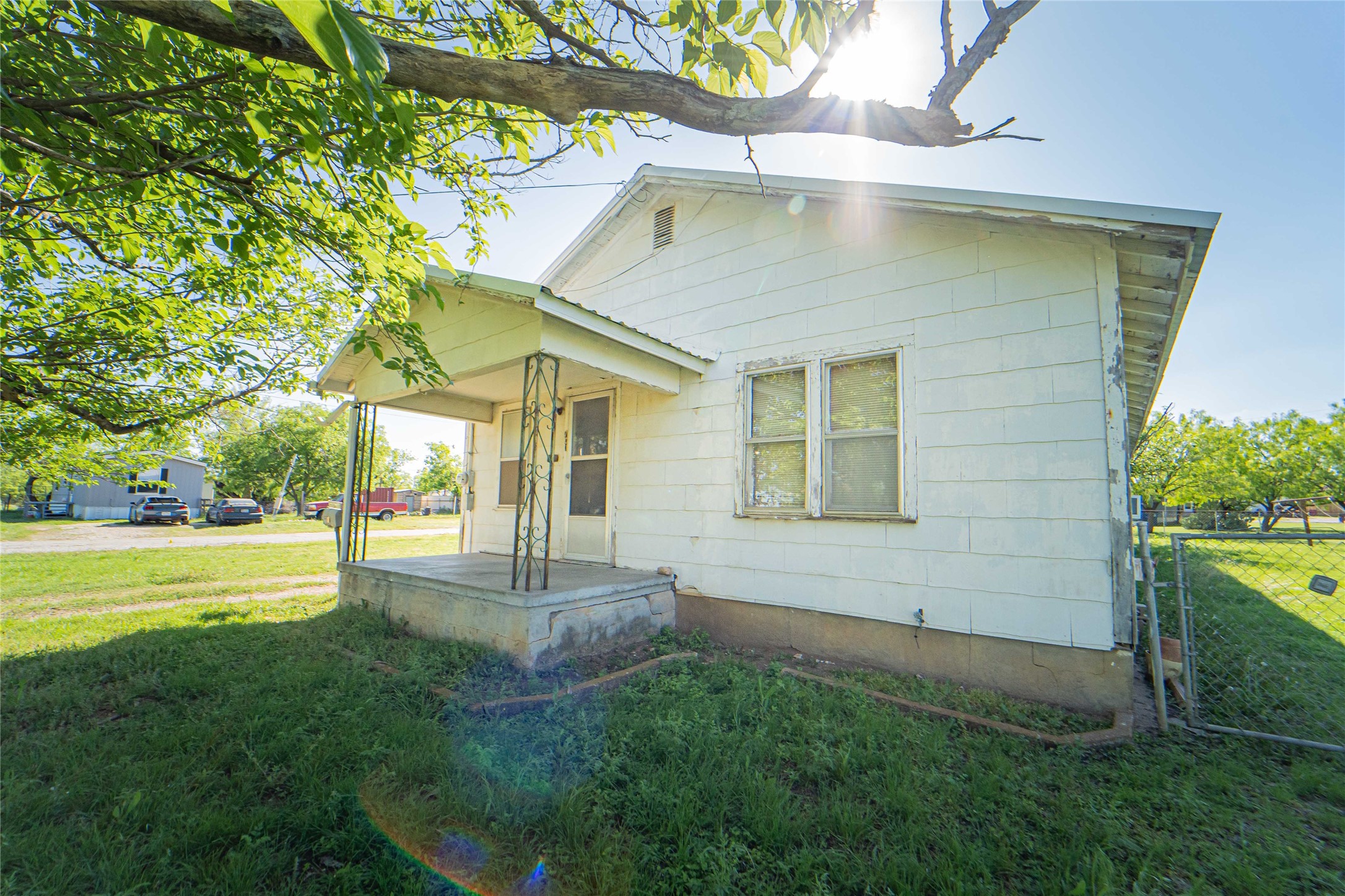 701 N Shelton Street Breckenridge TX 76424