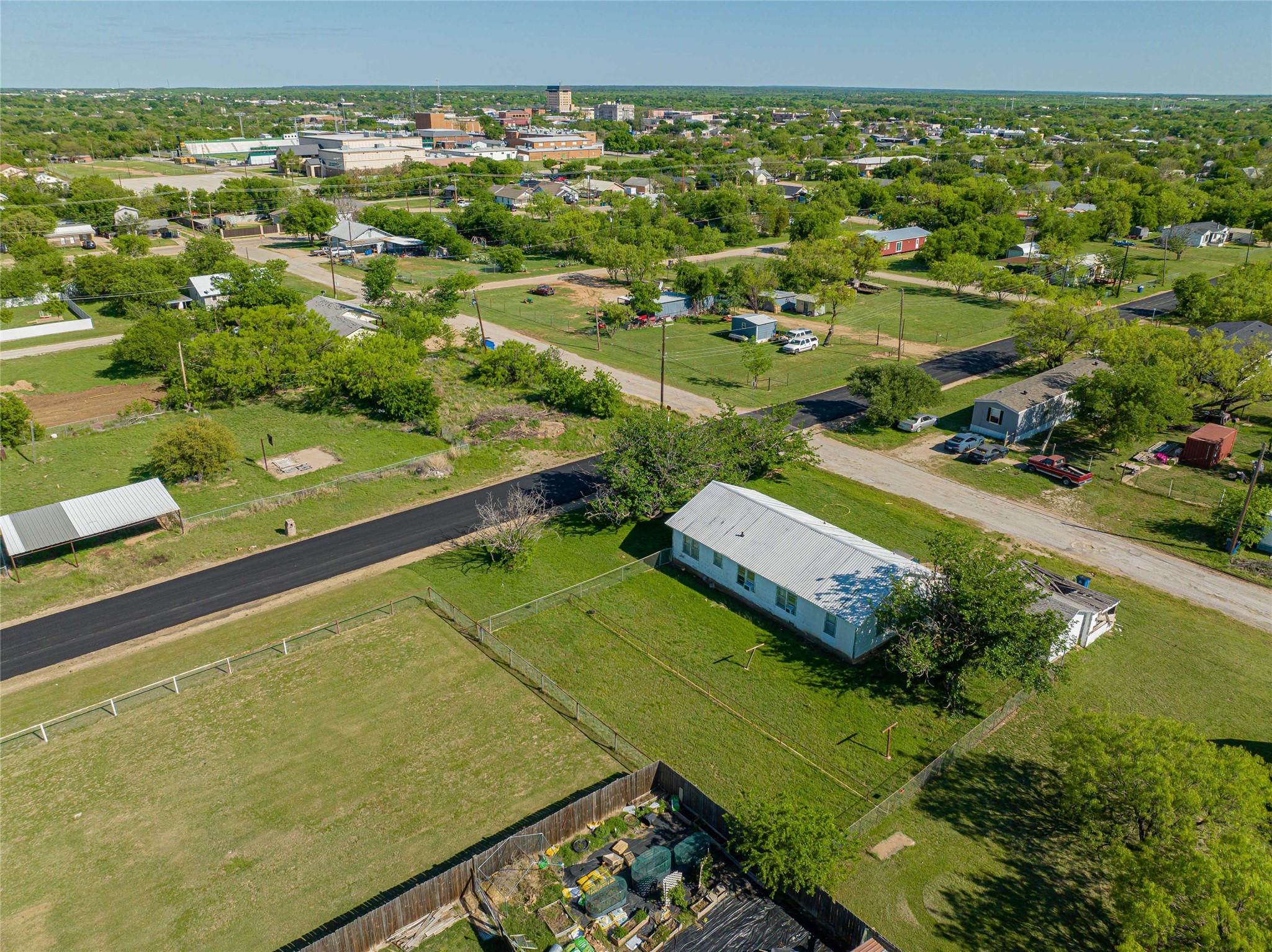 701 N Shelton Street Breckenridge TX 76424