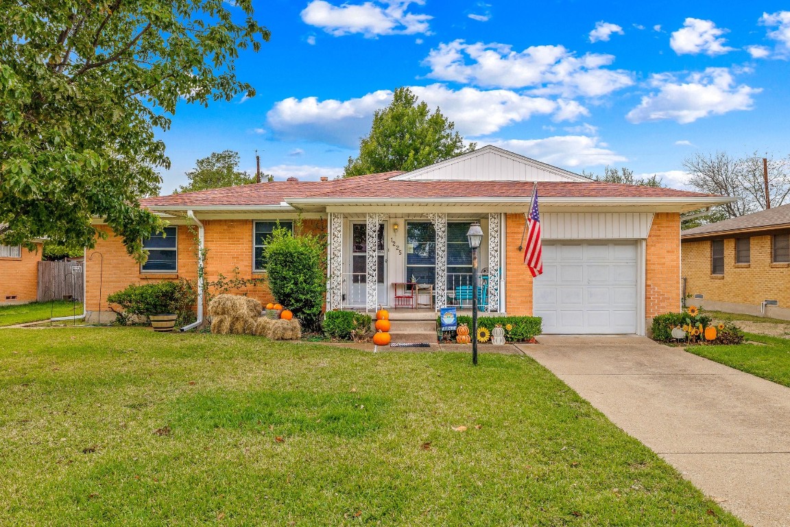 1225 Oriole Lane Garland TX 75042