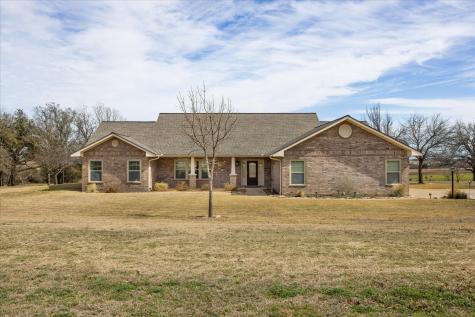 225 Private Road 897 Stephenville TX 76401