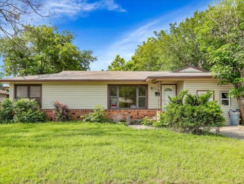 3808 Hollis Street Haltom City TX 76111
