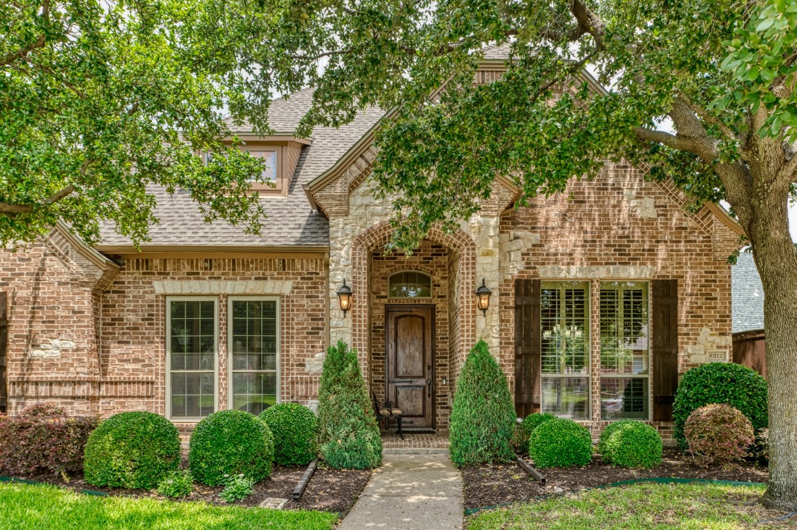 8312 Park Brook Drive North Richland Hills TX 76182